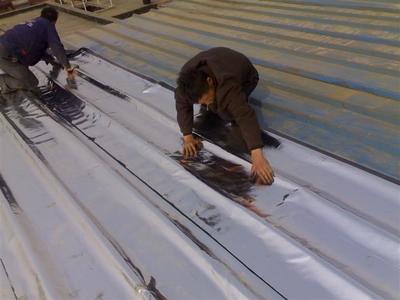 大面積防水卷材伸縮縫在屋面防水工程中的重要性及施工要點